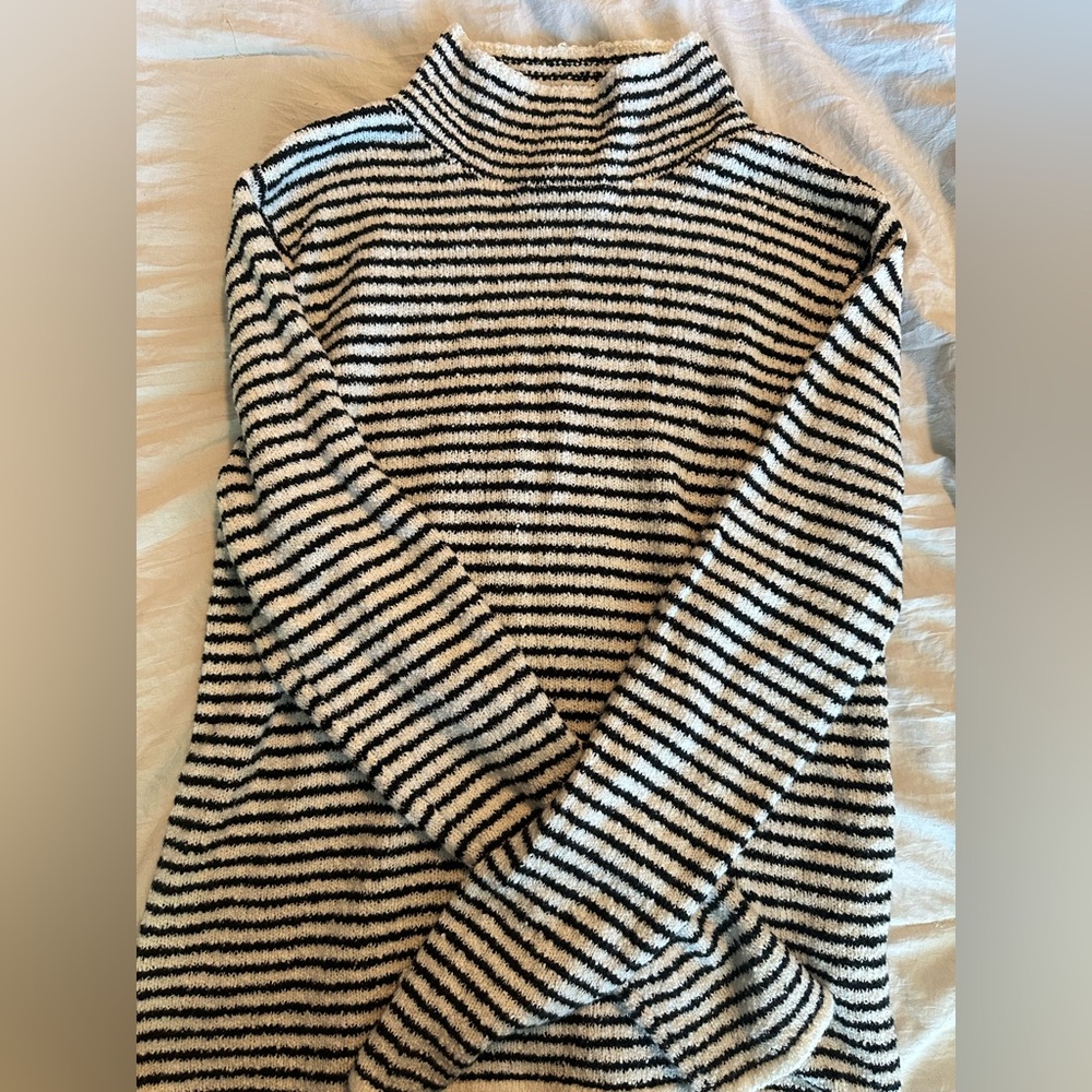 Women’s Black and White Striped JCrew Sweater